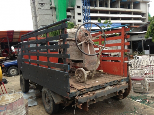 ขายถูกรถบรรทุก Isuzu 4ใม่มีทะเบียนพร้อมใช้งานขับดีมากๆ