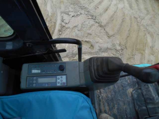 Kobelco SK135SR-1ES-YY04-08008-YR2006-4724 ชม. สภาพสวยขายไม่แพงครับ