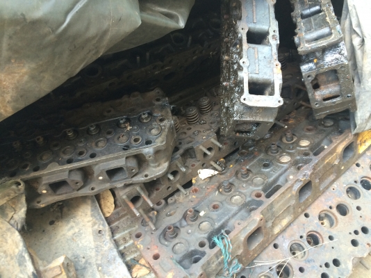 ฝาสูบ6D16ท่อไอดีไอเสีย