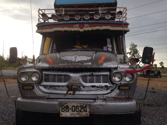 หกล้อดั้มเกษตร