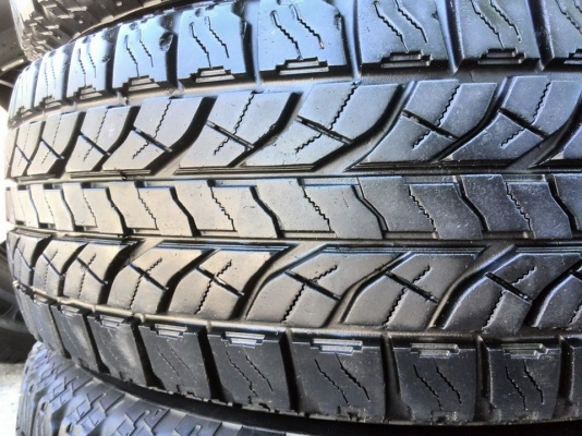 ขายยาง YOKOHAMA GEOLANDAR A/T-S 225-70-15 ปี12 ขอบขาว ดอกหนาจัด เนื้อนิ่ม ชุดละ 5,500 บาท
