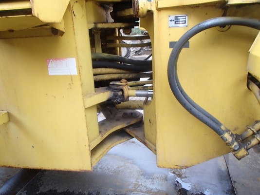 ขาย KOMATSU WA200-1 นำเข้าจากญี่ปุ่น 090-986-2521 อ๊อบ ขาย KOMATSU WA200-1 นำเข้าจากญี่ปุ่น 090-986-2521 อ๊อบ