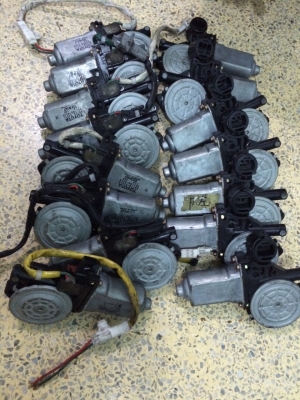 มอเตอร์กระจกไฟฟ้า โตโยต้า