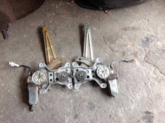 มอเตอร์กระจกไฟฟ้า โตโยต้า