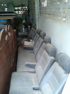 ขายรถตู้TOYOTA หลังคาสูง สภาพสวยเบาะครบ เครื่องเดิม ทะเบียนเต็ม พร้อมใช้าน