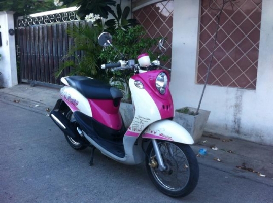 Yamaha Fino Fashion ชมพู ขาว สวย ใหม่ พร้อมใช้ทุกระบบ