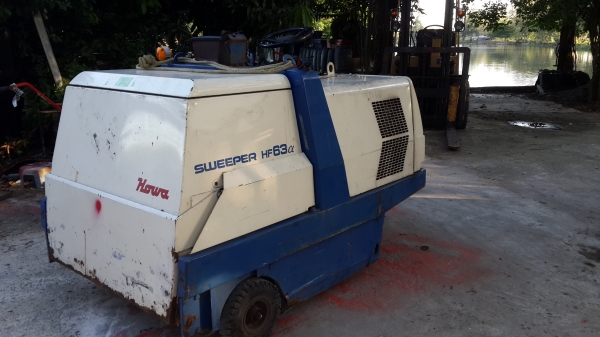 รถกวาดถนน รถกวาดถนน