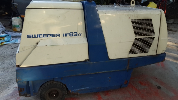 รถกวาดถนน