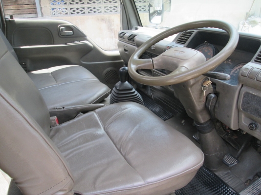 ขาย Isuzu NKR 6ล้อ ไม่ติดเวลา หัวการ์ตูน ปี02.