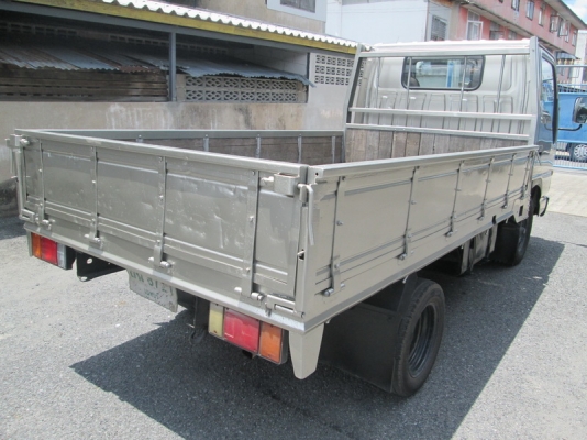 ขาย Isuzu NKR 6ล้อ ไม่ติดเวลา หัวการ์ตูน ปี02.