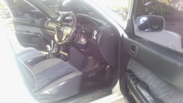 Toyota ไฮทอคปี2000ใช้Lpgกับน้ำมัน38000