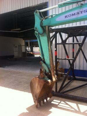 PC40-7 ตรงจากญี่ปุ่น สภาพสวยครับ ใครหาอยู่ติดต่อเข้ามาดูรถได้เลยครับ