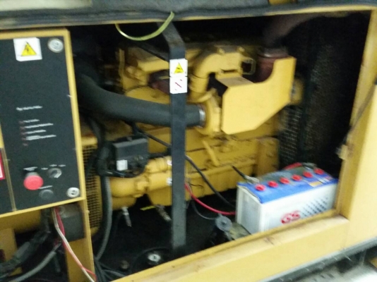 เครื่องปั่นไฟ 100  KVA  USA