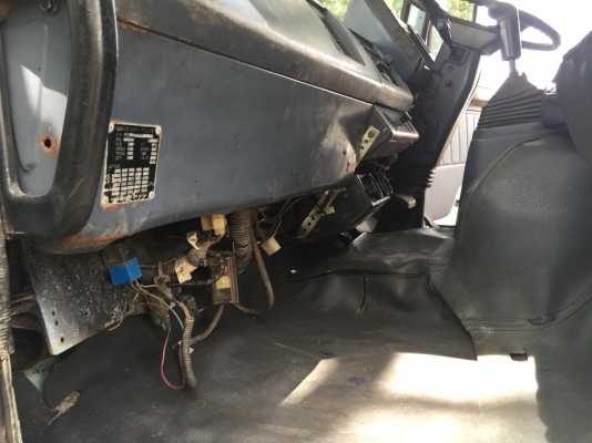 ขายรถบรรทุก 10 ล้อดัมพ์ ISUZU ROCKY 240 แรงม้านางฟ้าแท้ มีระบบลากพ่วง ราคา 1100000