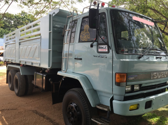 ขายรถบรรทุก 10 ล้อดัมพ์ ISUZU ROCKY 240 แรงม้านางฟ้าแท้ มีระบบลากพ่วง ราคา 1100000