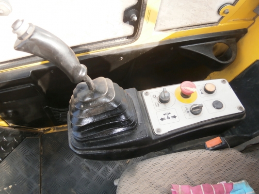 NDT Thailand เครื่องจักรกลหนักนำเข้าจาก ตปท. สภาพดีไม่เคยใช้งานในไทย 098-858-5524 สามภพ ครับ 24 ชม.