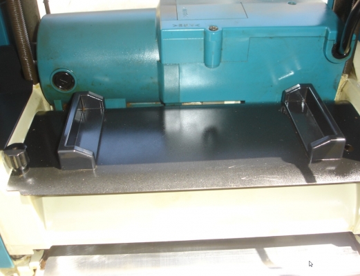 ขายเครื่องรีดไม้ยี่ห้อMAKITAรุ่น2012NB(ใบ12นิ้ว