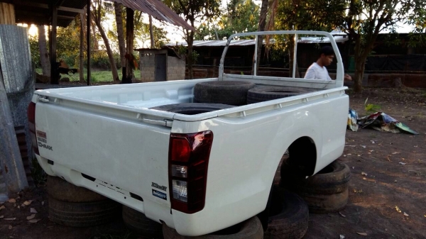 ขาย กระบะดีแม็คถอดป้ายแดง