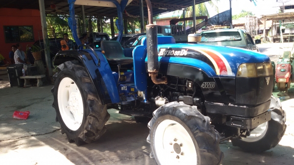 ขายรถโยโล55แรงราคา175000บาท รถอยู่วังบัว คลองขลุง กำแพงเพชร สนใจสอบถามได้ที่081 3655997 อ๋าพร  พาเจริญ  ราคาต่อรองได้อีกนะครับ