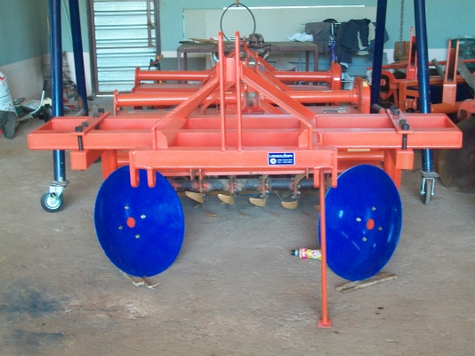 ขายผานยกร่องของใหม่ใส่รถไถ 45,47แรงใบ22นิ้วครับ