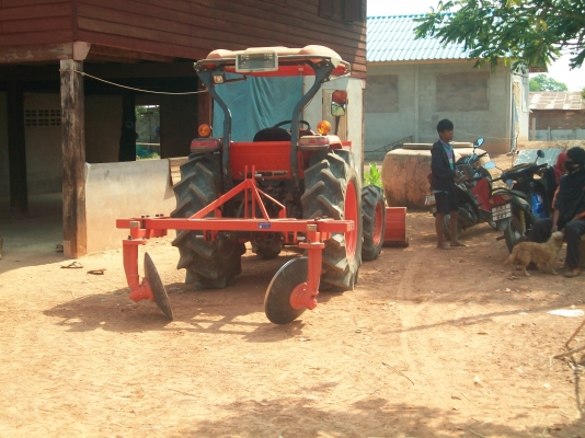 ขายผานยกร่องของใหม่ใส่รถไถ 45,47แรงใบ22นิ้วครับ