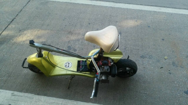 ขายรถ scooter น้ำมัน สตาร์ทมือ ขายรถ scooter น้ำมัน สตาร์ทมือ