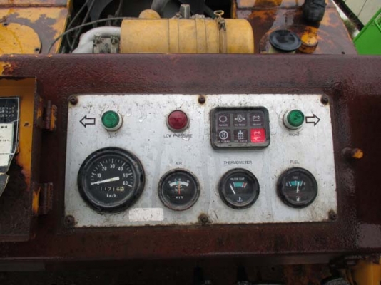 DYNAPAC CP20W  ปี1990 7ล้อ ใครหาอยู่ติดต่อมาได้เลยนะครับ