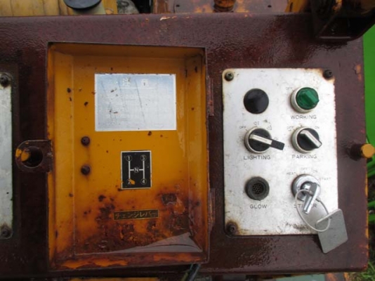 DYNAPAC CP20W  ปี1990 7ล้อ ใครหาอยู่ติดต่อมาได้เลยนะครับ