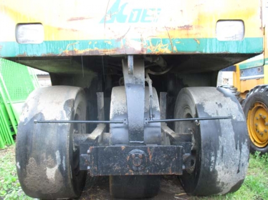 DYNAPAC CP20W  ปี1990 7ล้อ ใครหาอยู่ติดต่อมาได้เลยนะครับ