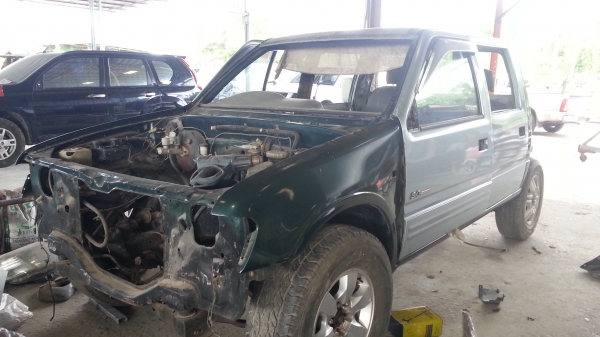 โครงหัวTFRสี่ประตูและลูกกระบะ