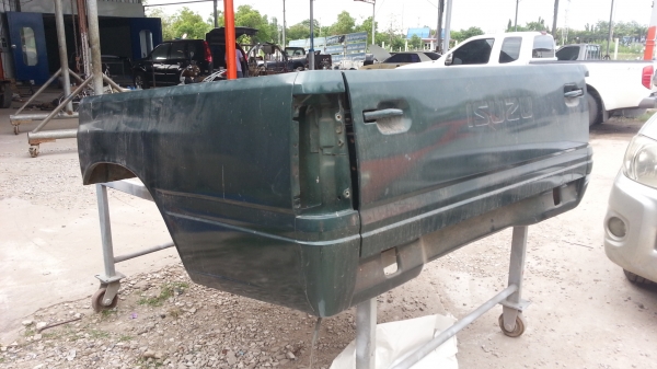 โครงหัวTFRสี่ประตูและลูกกระบะ