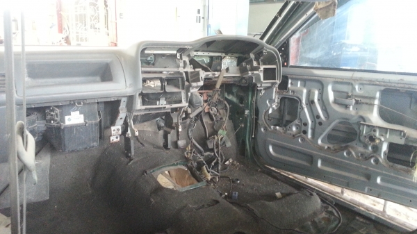 โครงหัวTFRสี่ประตูและลูกกระบะ