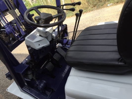 ขายด่วนรถยก KOMATSU  FD25-11 เครื่องยนต์ดีเซล 4D95 ความสูงเสา 4.50 เมตร งากระดกได้ (ฮิ้งฟอร์ค) รถสวยพร้อมใช้