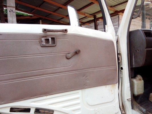 ขาย 6ล้อ HINO KM 779 กะบะยาว5เมตร เกียร์สั้น ราคาถูกๆ สภาพเยี่ยม เครื่องแน่นๆแรงจัด ช่วงล่างเยี่ยม แชสซีสวยมากๆ ไม่มีที่ติ เฟือง Fยาง8.25 ใหม่ 6 เส้น พร้อมใช้งานทันที เล่มทะเบียนพร้อมโอน ขาย 6ล้อ HINO KM 779 กะบะยาว5เมตร เกียร์สั้น ราคาถูกๆ สภาพเยี่ยม เครื่องแน่นๆแรงจัด ช่วงล่างเยี่ยม แชสซีสวยมากๆ ไม่มีที่ติ เฟือง Fยาง8.25 ใหม่ 6 เส้น พร้อมใช้งานทันที เล่มทะเบียนพร้อมโอน