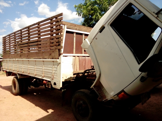 ขาย 6ล้อ HINO KM 779 กะบะยาว5เมตร เกียร์สั้น ราคาถูกๆ สภาพเยี่ยม เครื่องแน่นๆแรงจัด ช่วงล่างเยี่ยม แชสซีสวยมากๆ ไม่มีที่ติ เฟือง Fยาง8.25 ใหม่ 6 เส้น พร้อมใช้งานทันที เล่มทะเบียนพร้อมโอน ขาย 6ล้อ HINO KM 779 กะบะยาว5เมตร เกียร์สั้น ราคาถูกๆ สภาพเยี่ยม เครื่องแน่นๆแรงจัด ช่วงล่างเยี่ยม แชสซีสวยมากๆ ไม่มีที่ติ เฟือง Fยาง8.25 ใหม่ 6 เส้น พร้อมใช้งานทันที เล่มทะเบียนพร้อมโอน