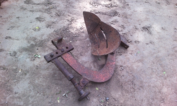 ขายครับ25000 เครื่องคูโบต้าET110  11แรงพร้อมโครงสหยนต์+ผานไถ+คราด เครื่องดีโคลงสหยนต์สวยพิมพ์นิยมครับ