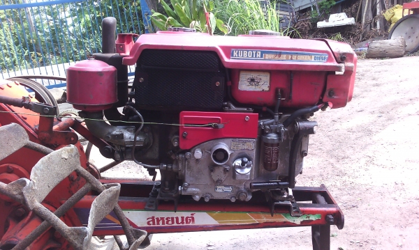ขายครับ25000 เครื่องคูโบต้าET110  11แรงพร้อมโครงสหยนต์+ผานไถ+คราด เครื่องดีโคลงสหยนต์สวยพิมพ์นิยมครับ