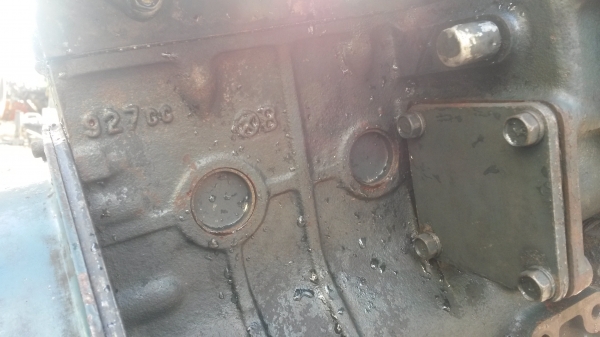 ขายเครื่องคูโบต้า3สูบ พร้อมปั๊ม3ตอน ถอดจากแมคโคร ขาย 11000 บาทครับ