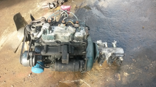 ขายเครื่องคูโบต้า3สูบ พร้อมปั๊ม3ตอน ถอดจากแมคโคร ขาย 11000 บาทครับ