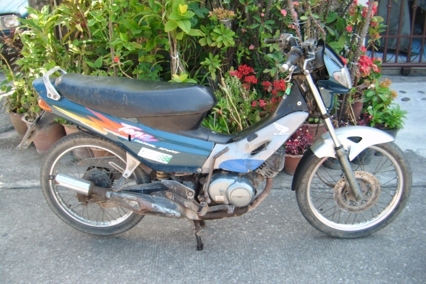 ขาย เทน่า 4 เกียร์ ทะเบียน พร้อมใช็ ปี37 ราคานี้พร้อมส่ง ขาย เทน่า 4 เกียร์ ทะเบียน พร้อมใช็ ปี37 ราคานี้พร้อมส่ง