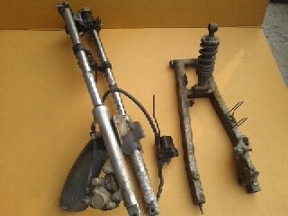 โชคหน้าหลัง-แผงคอหน้าล้างบน-สวีงอามร์ ของtz1500 โชคหน้าหลัง-แผงคอหน้าล้างบน-สวีงอามร์ ของtz1500