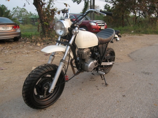 ขายรถ Honda APE50 ตามสภาพพร้อมใช้งาน สตาร์ททีเดียวติด ใช้ดีประหยัดน้ำมันมาก