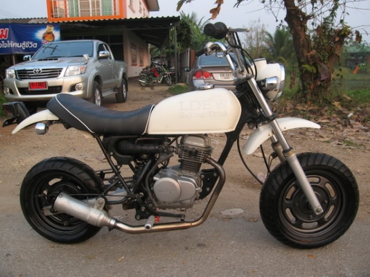 ขายรถ Honda APE50 ตามสภาพพร้อมใช้งาน สตาร์ททีเดียวติด ใช้ดีประหยัดน้ำมันมาก