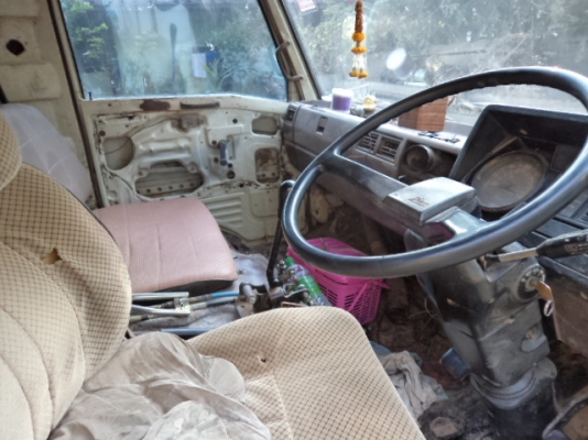 ขายรถฮีโน่ดั้มKM777 เครื่อง117แรงม้า พวงมาลัยเพาเวอร์