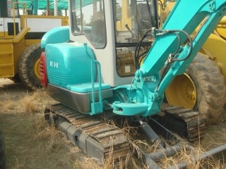 ละอองดาวแทรคเตอร์ ขายรถแบคโฮยี่หัอ KOMATSU PC30R-8มือสองจากญี่ปุ่นสภาพดีราคาถูก