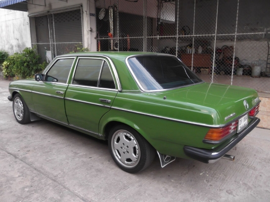 ขาย benz 230e w123 เครื่อง j + lpg