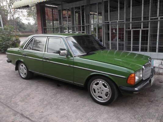 ขาย benz 230e w123 เครื่อง j + lpg