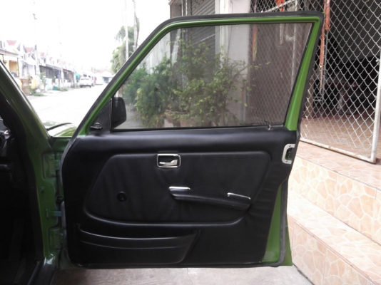 ขาย benz 230e w123 เครื่อง j + lpg