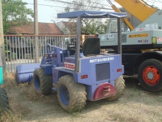 ละอองดาวแทรคเตอร์ ขายรถตักล้อยางยี่หัอ MITSUBISHI WS300A