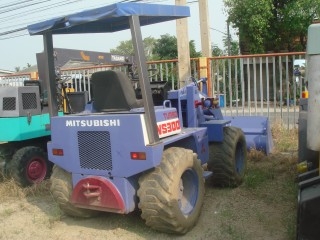 ละอองดาวแทรคเตอร์ ขายรถตักล้อยางยี่หัอ MITSUBISHI WS300A